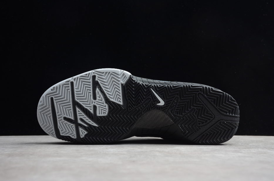 NK Kobe 4 Protro Black Silver