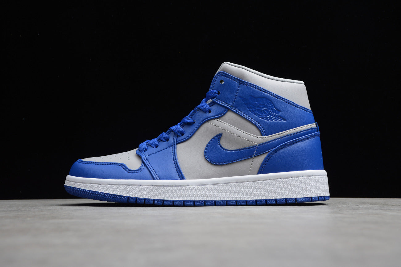 Air Jordan 1 'Hyper Royal'