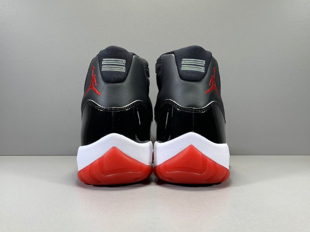 Air Jordan 11 Retro Playoffs Bred (2019)