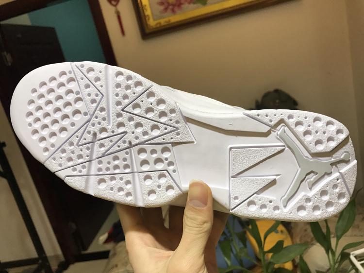 Air Jordan 7 Retro Pure Platinum