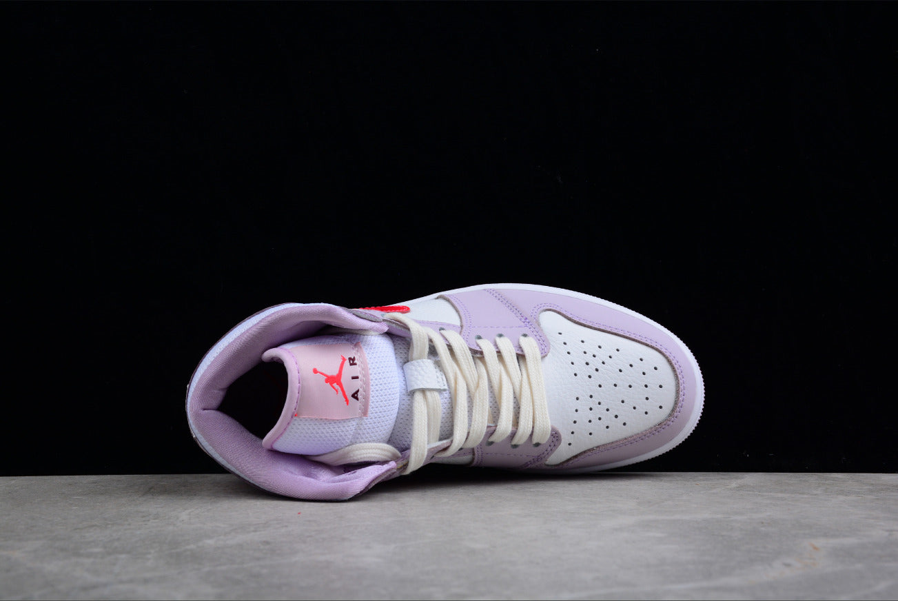 Air Jordan 1 Mid “Valentine Day”