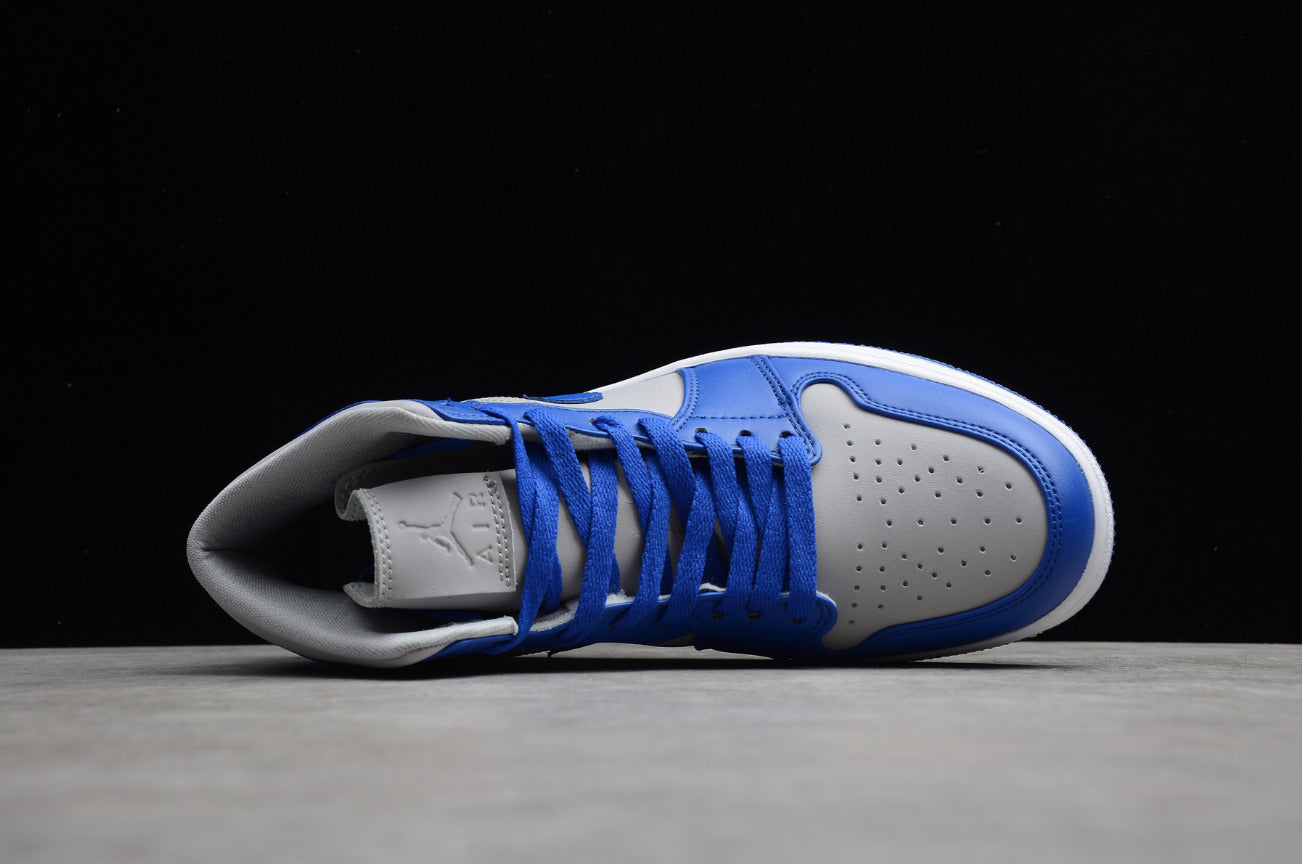 Air Jordan 1 'Hyper Royal'