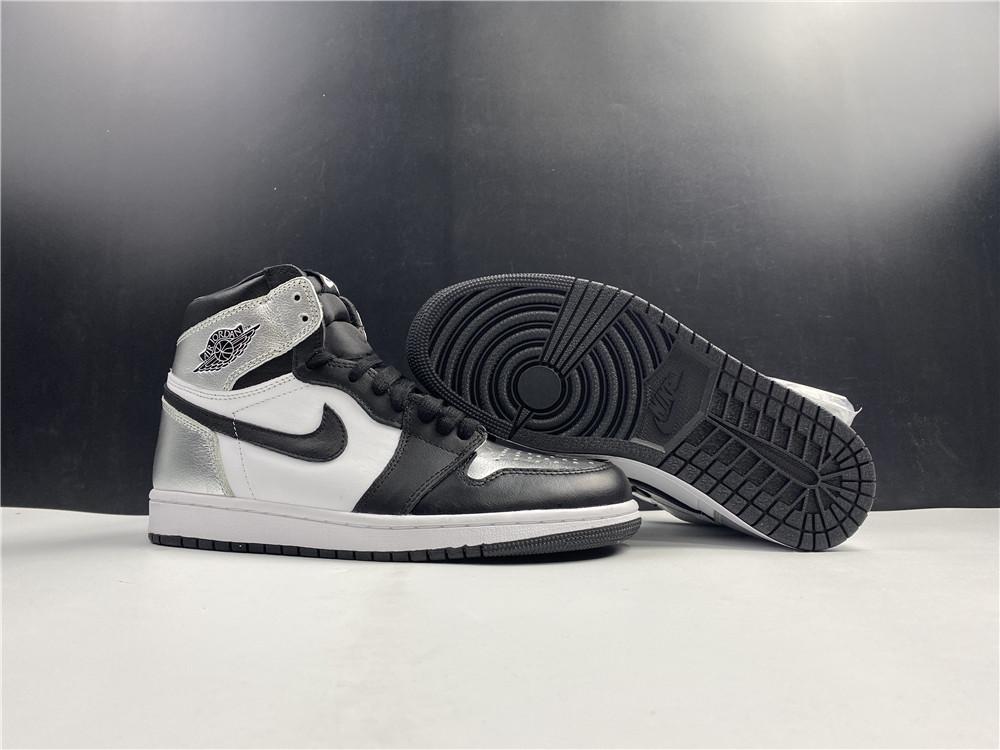 Air Jordan 1 High OG WMNS Silver Toe