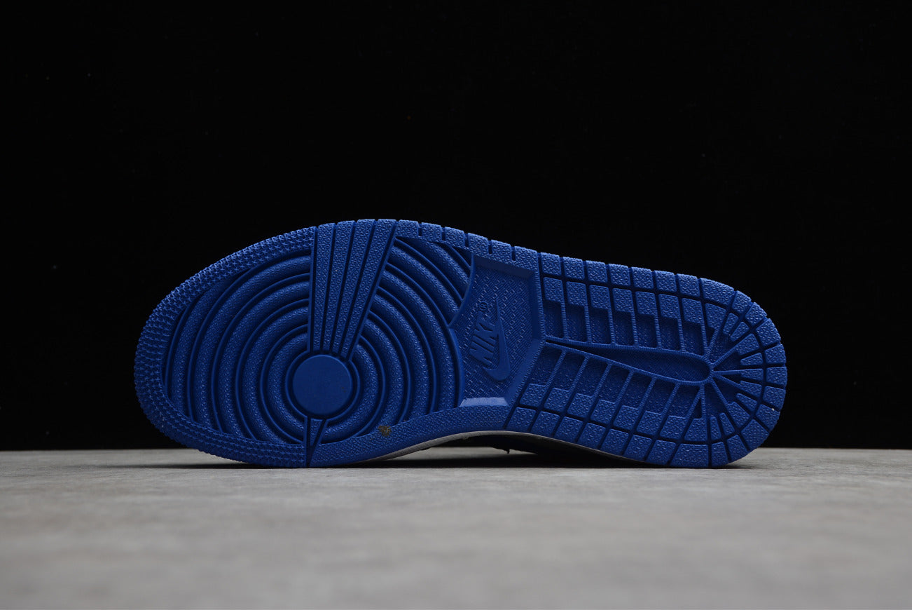 Air Jordan 1 'Hyper Royal'