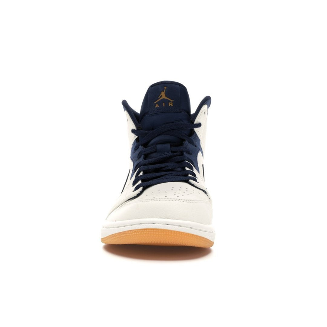 Air Jordan 1 Retro Mid Jeter