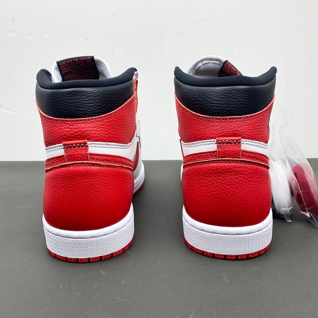 Air Jordan 1 High OG Heritage
