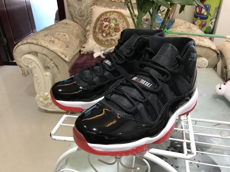 Air Jordan 11 Retro Playoffs (2012)