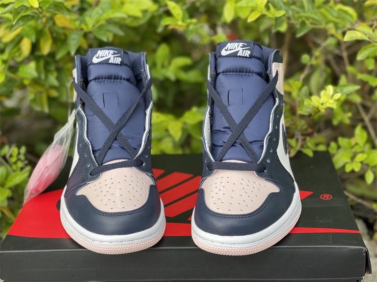 Air Jordan 1 High OG Bubble Gum