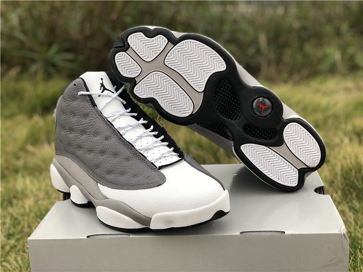 Air Jordan 13 Retro Atmosphere