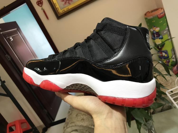 Air Jordan 11 Retro Playoffs (2012)