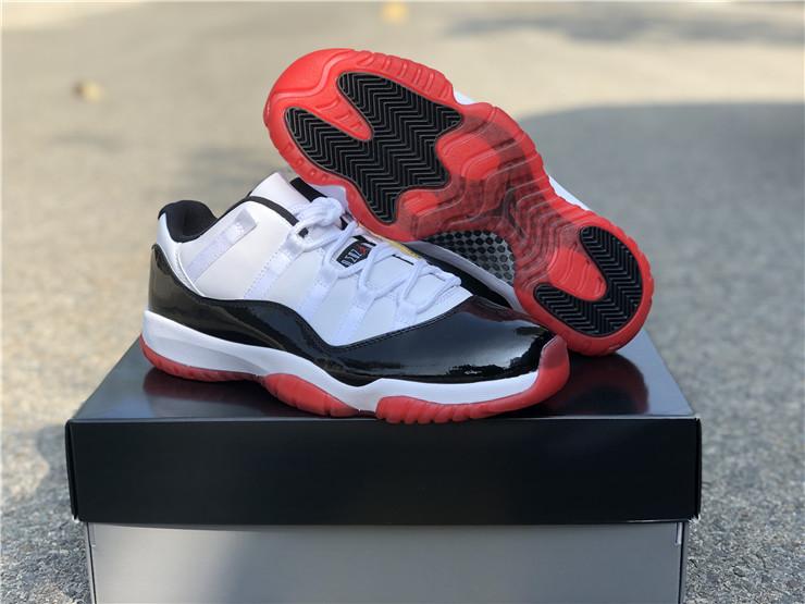 Air Jordan 11 Retro Low Concord Bred