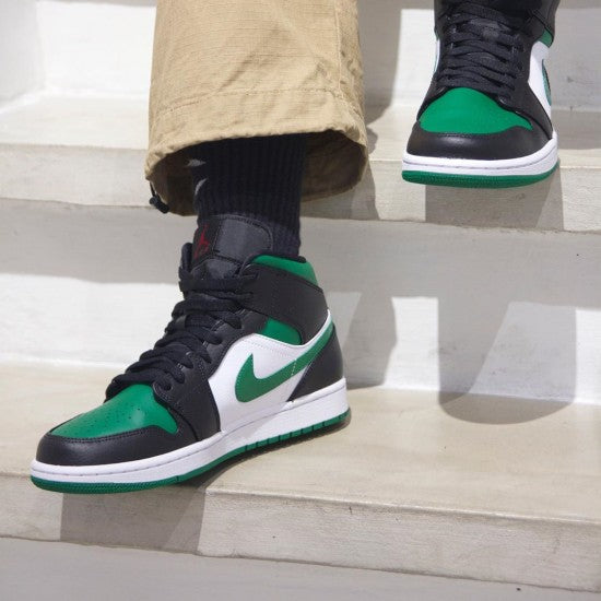 Air Jordan 1 Mid “Pine Green”