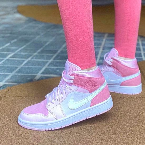 Air Jordan 1 Mid “Digital Pink”