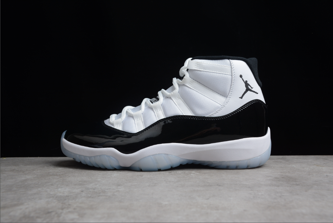 Air Jordan 11 Concord