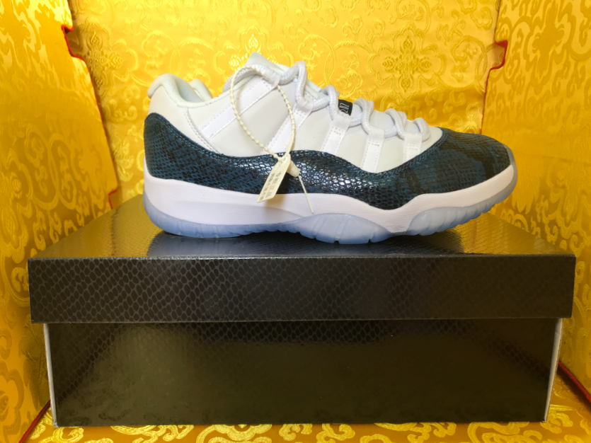 Air Jordan 11 Dark Blue Snake Pattern