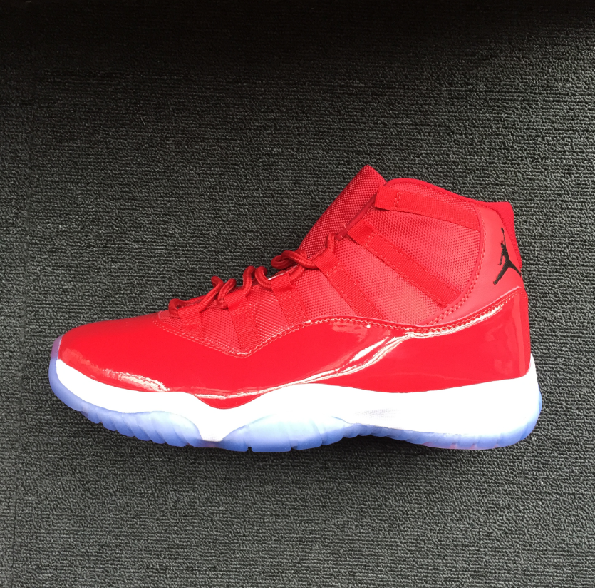 Air Jordan 11 Full Red