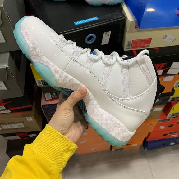 Air Jordan 11 Legend Blue