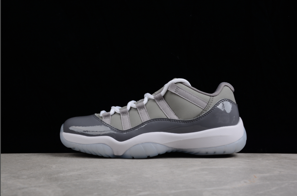 Air Jordan 11 Low Bred