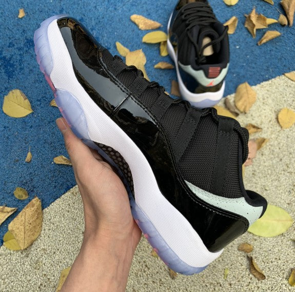 Air Jordan 11 Low Infrared
