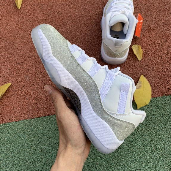 Air Jordan 11 Low Metallic Siliver