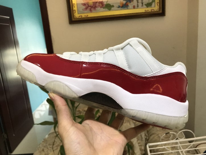 Air Jordan 11 Low “Varsity Red”