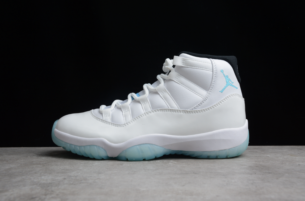 Air Jordan 11 Retro Legend Blue