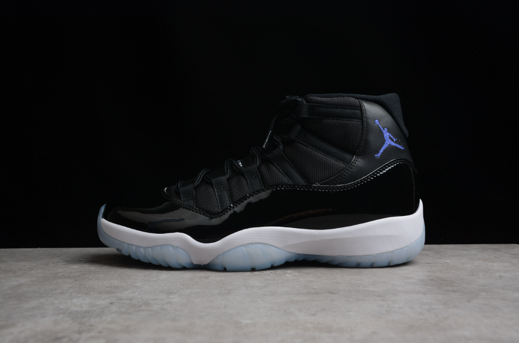 Air Jordan 11 Retro 'Space Jam' 2016