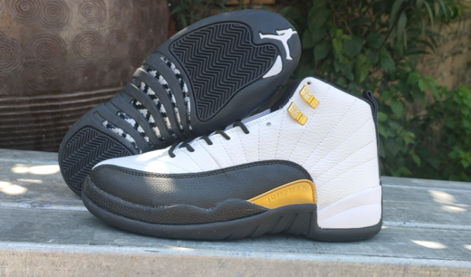 Air Jordan 12 Royalty