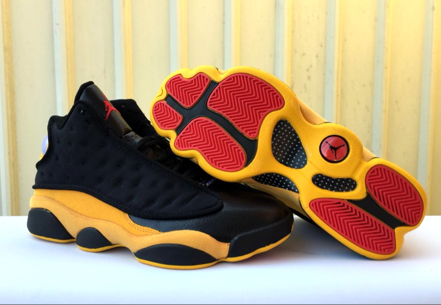 Air Jordan 13 Black Yellow