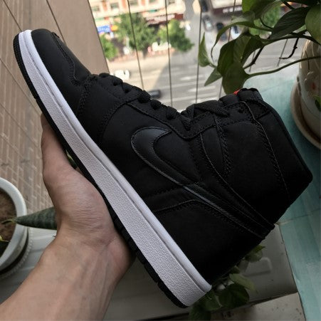 Air Jordan 1 Black