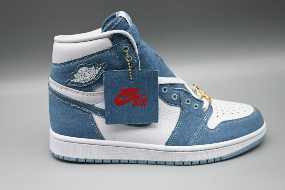 Air Jordan 1 High OG Denim Metallic Gold