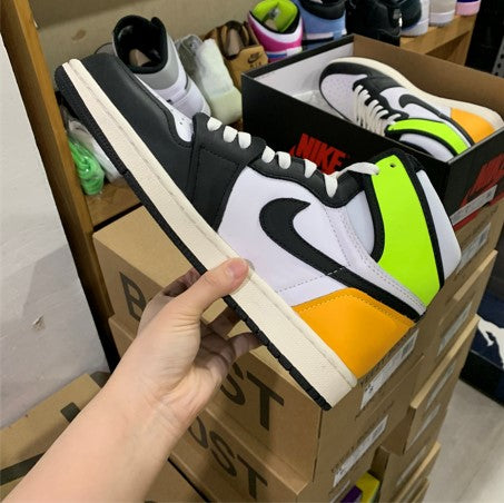Air Jordan 1 High OG Volt Gold University Gold