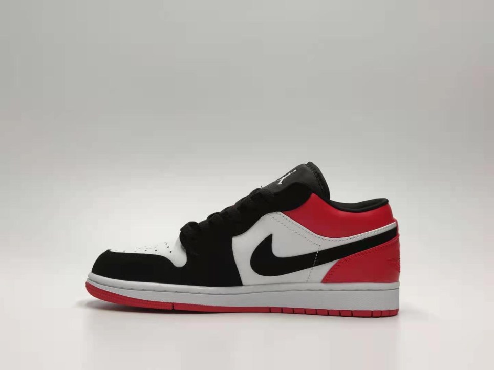 Air Jordan 1 Low Black Toe