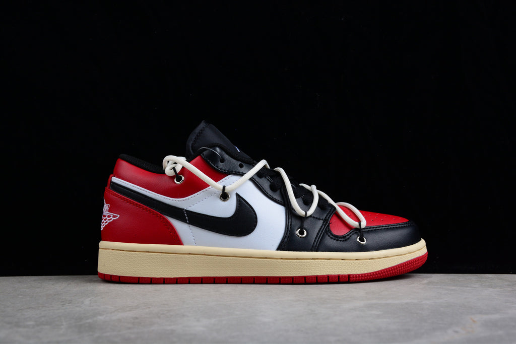 Air Jordan 1 Low Bred Toe