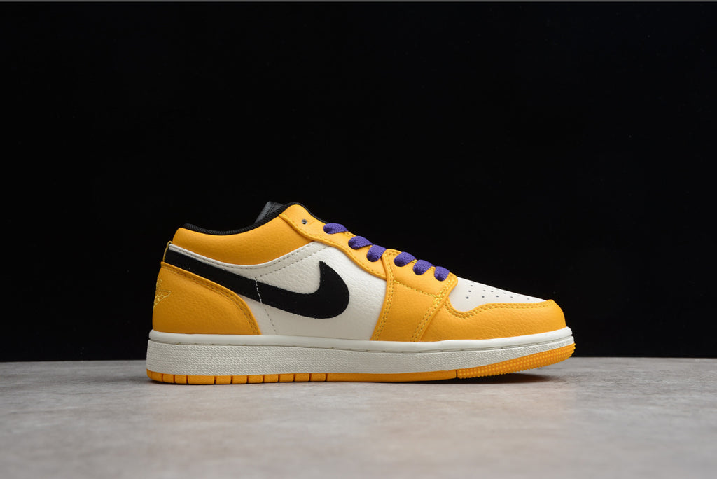 Air Jordan 1 Low Mystic Green