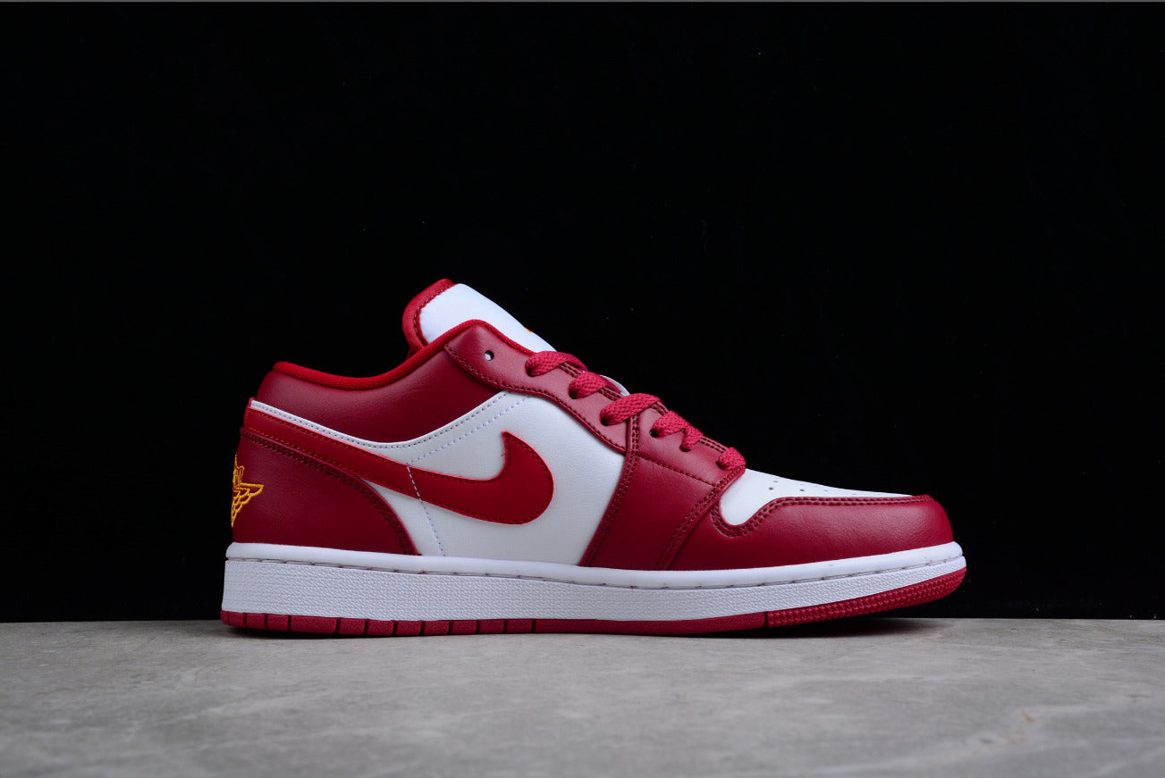 Air Jordan 1 Low OG Chicago