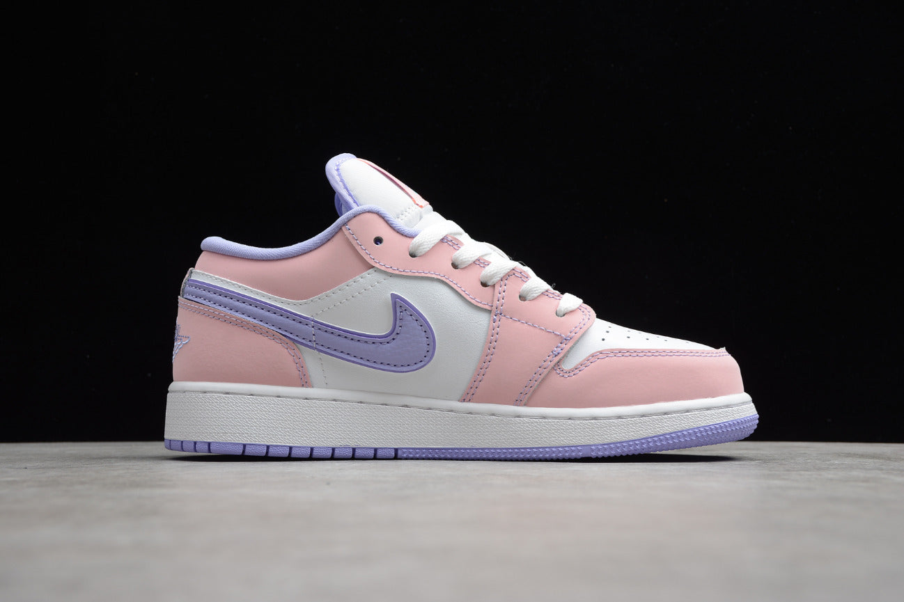 Air Jordan 1 Low SE Arctic Punch