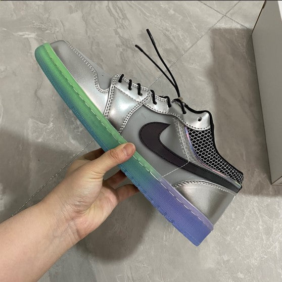 Air Jordan 1 Low SE Top Crystal