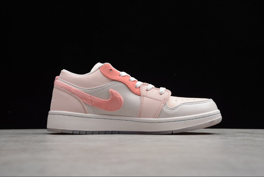 Air Jordan 1 Low Two-Dimensional Valentine's Day