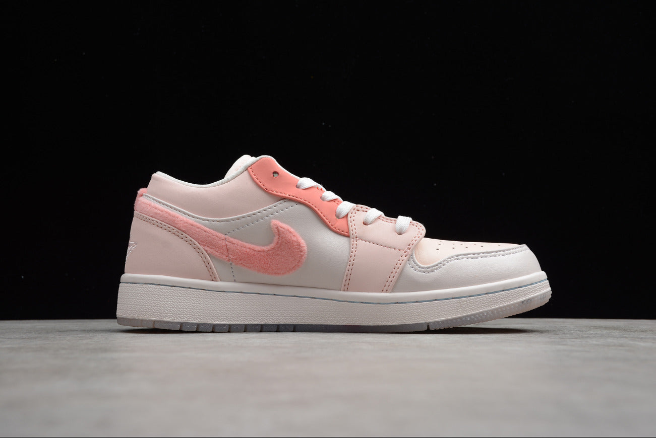 Air Jordan 1 Low Two-Dimensional Valentine's Day
