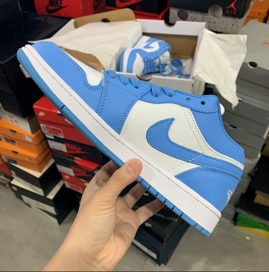 Air Jordan 1 Low UNC Blue