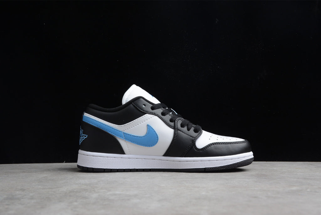 Air Jordan 1 Low “University Blue”