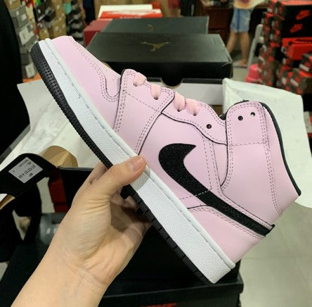 Air Jordan 1 Mid Black Pink