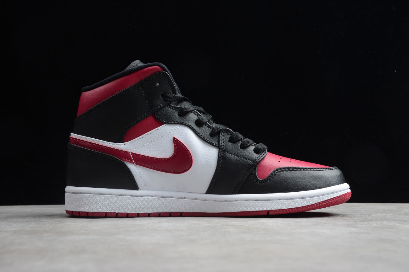 Air Jordan 1 Mid Bred Toe