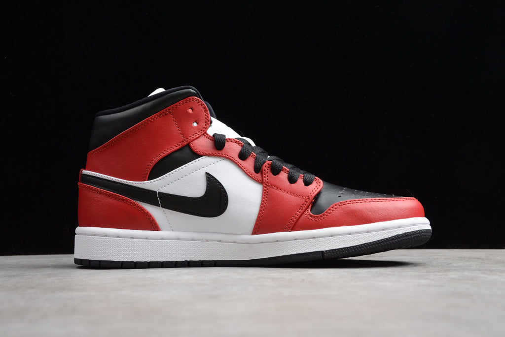 Air Jordan 1 Mid Chicago Black Toe