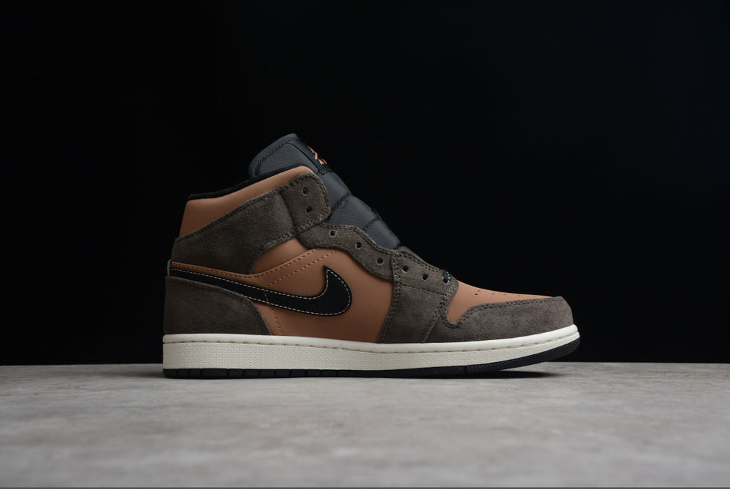Air Jordan 1 Mid Dark Chocolate