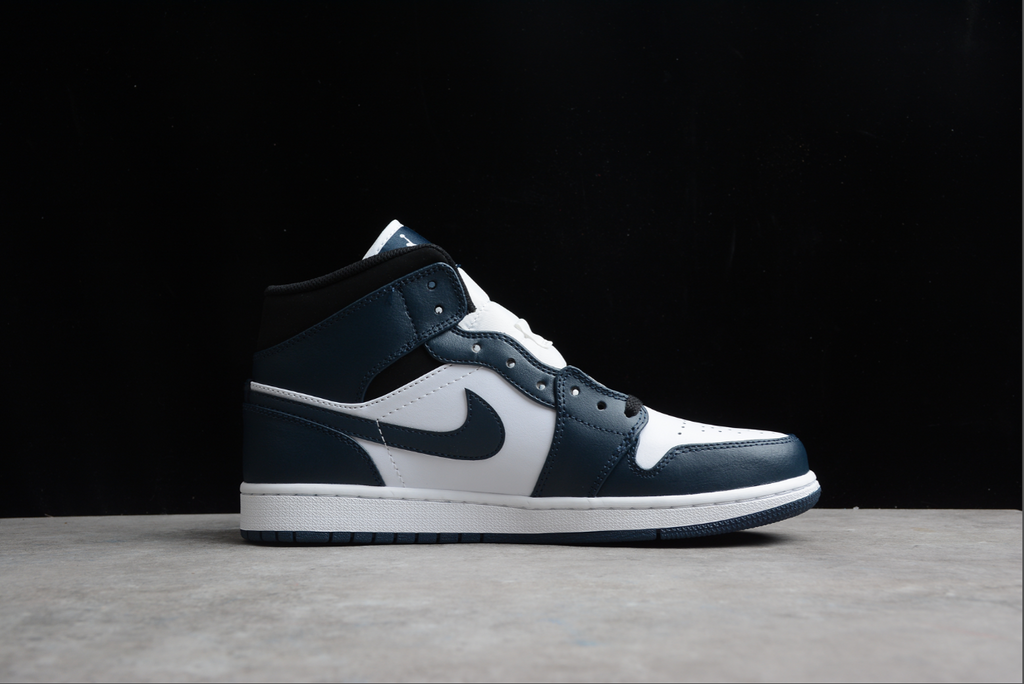 Air Jordan 1 Mid Dark Team