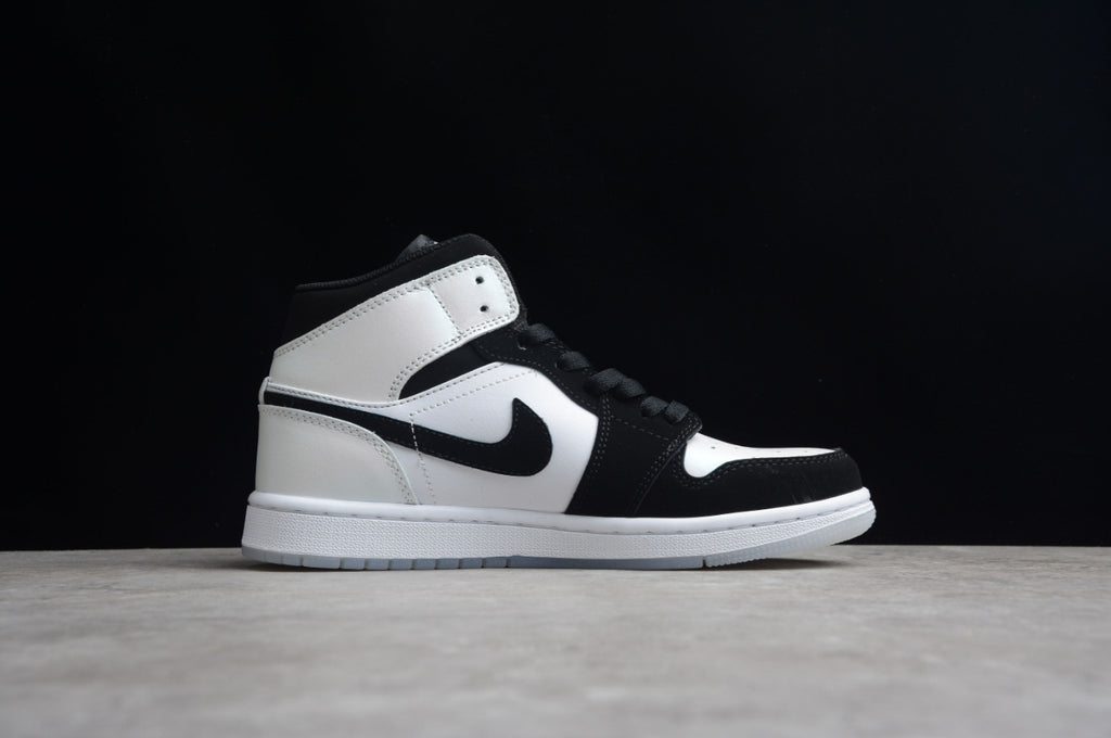 Air Jordan 1 Mid Diamond Shorts
