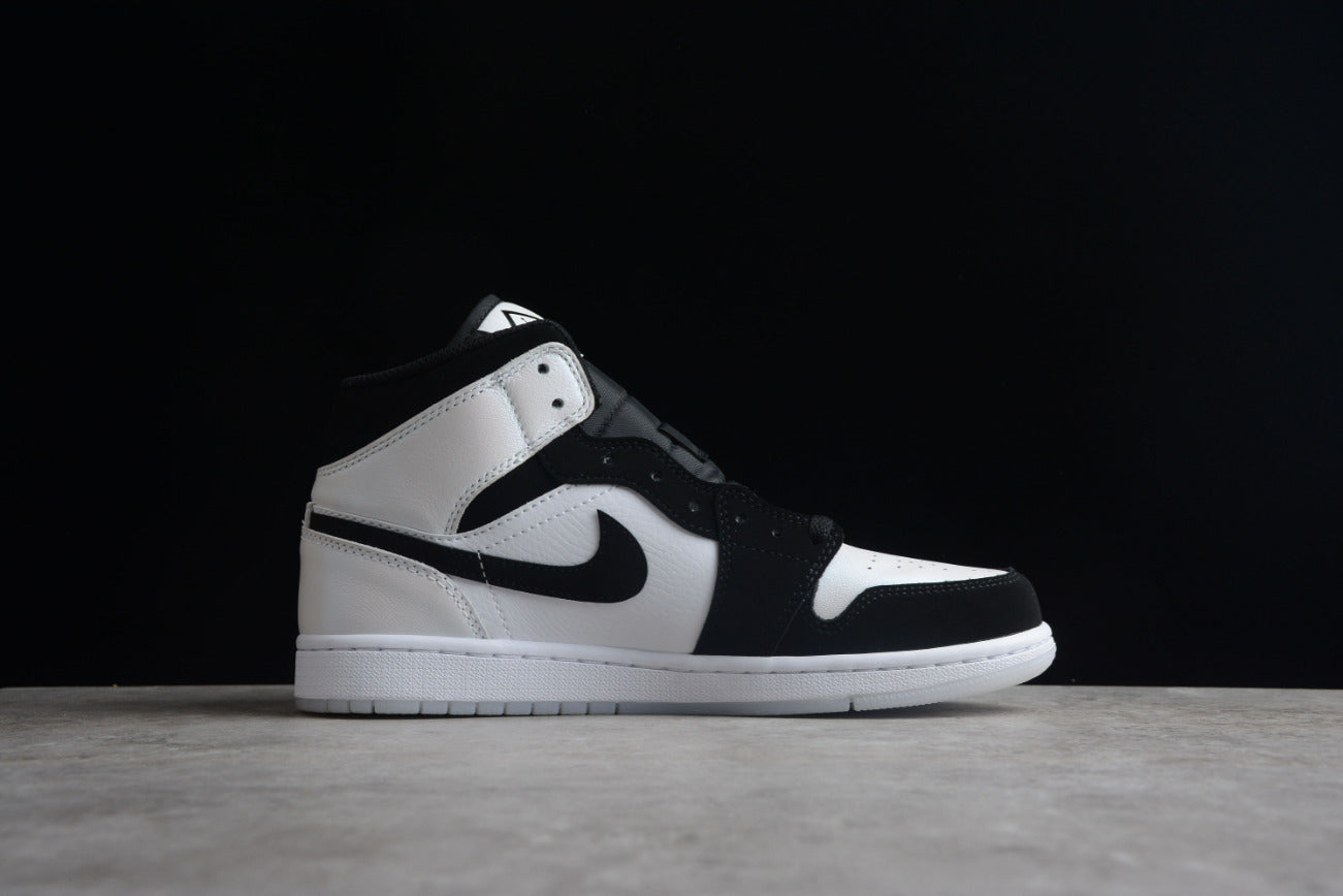 Air Jordan 1 Mid Diamond Shorts