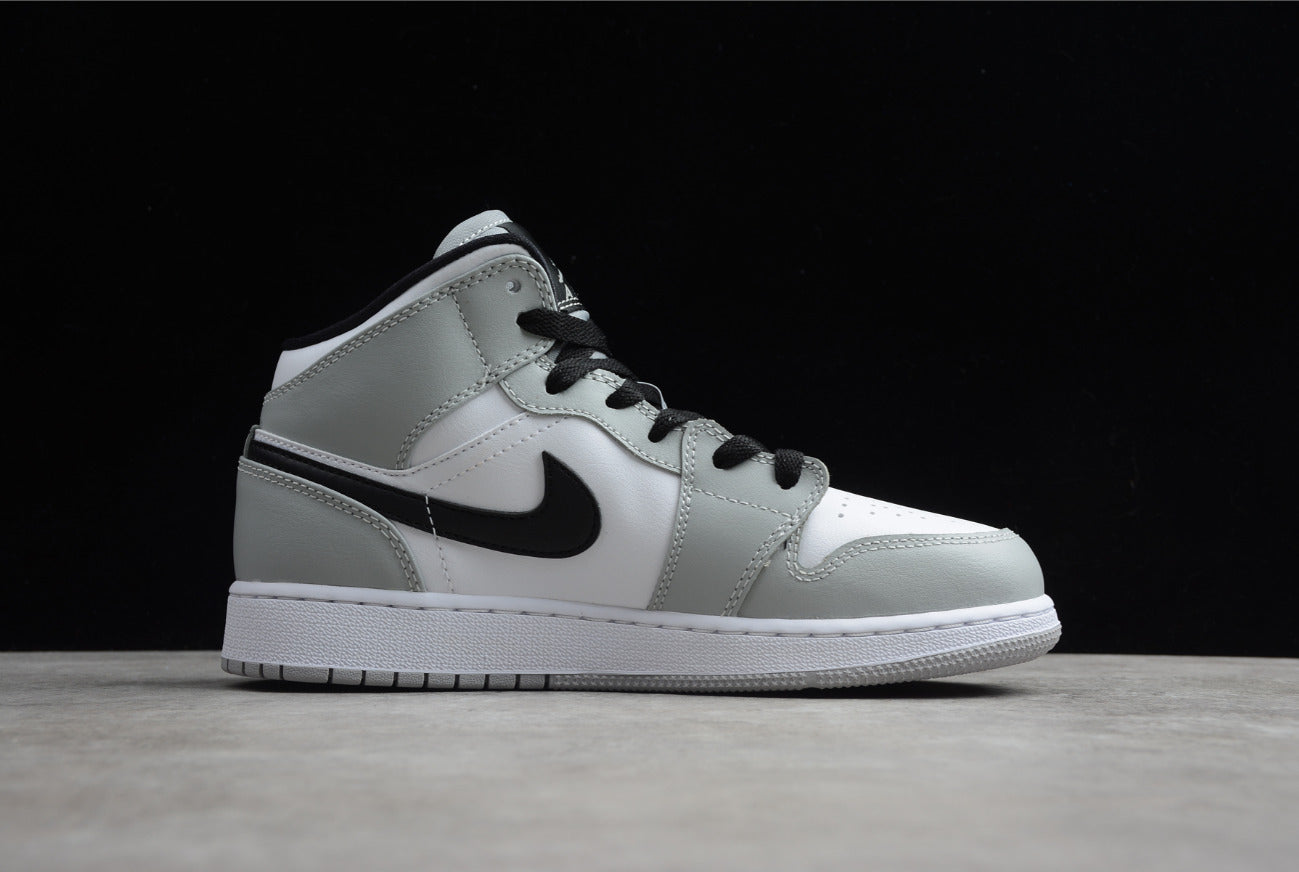 Air Jordan 1 Mid GS 'Light Smoke Grey'